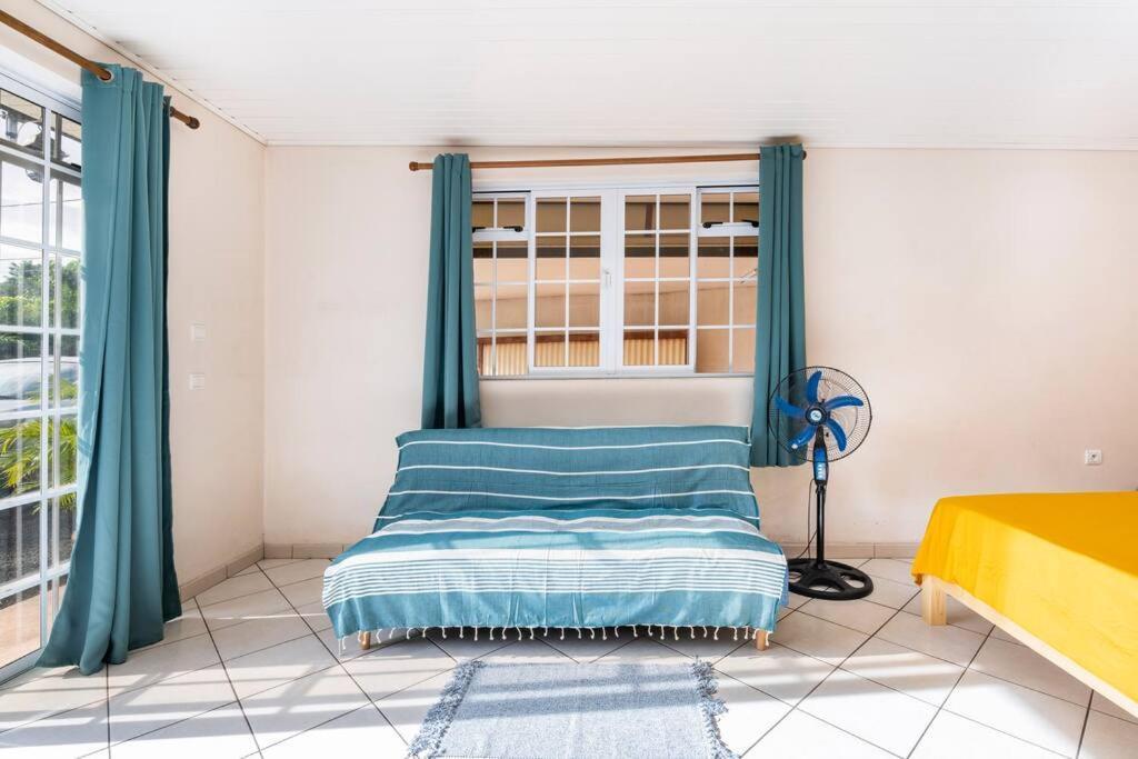 Chaine Lodge Maison Entiere Free Parking & Wifi 3Min De L'Aeroport Faaa Exterior photo