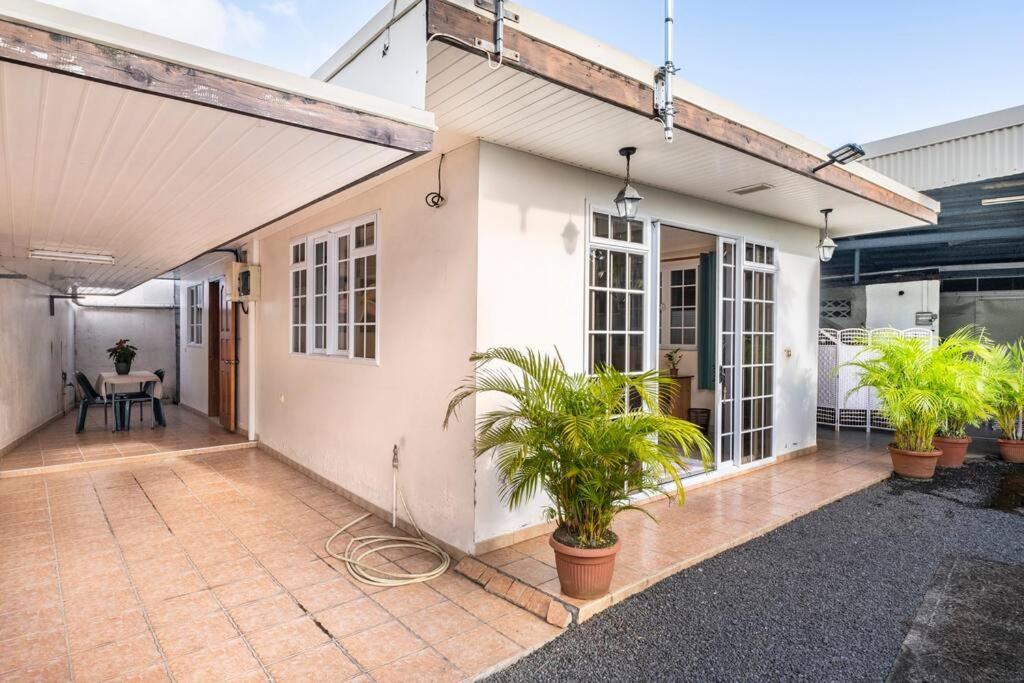 Chaine Lodge Maison Entiere Free Parking & Wifi 3Min De L'Aeroport Faaa Exterior photo